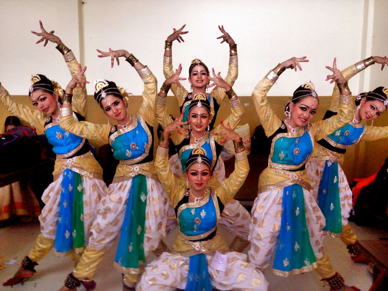 Bharatanatyam Dance Costumes In Usa, Bharatanatyam Dance Costumes In Uk